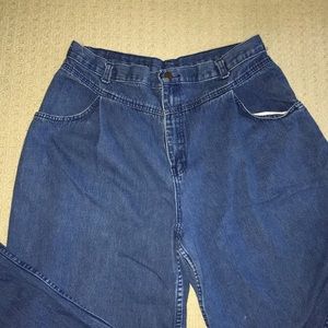 Carrot top vintage pleated jeans